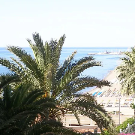 Apartamento Sobre La Playa En La Carihuela 托雷莫利诺斯