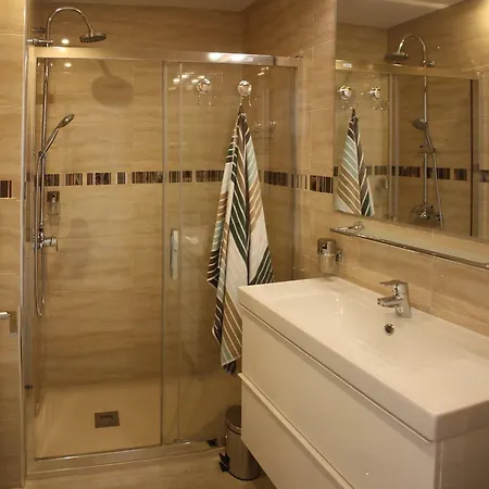 Apartamento Sobre La Playa En La Carihuela Torremolinos