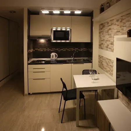 Apartment Apartamento Sobre La Playa En La Carihuela *